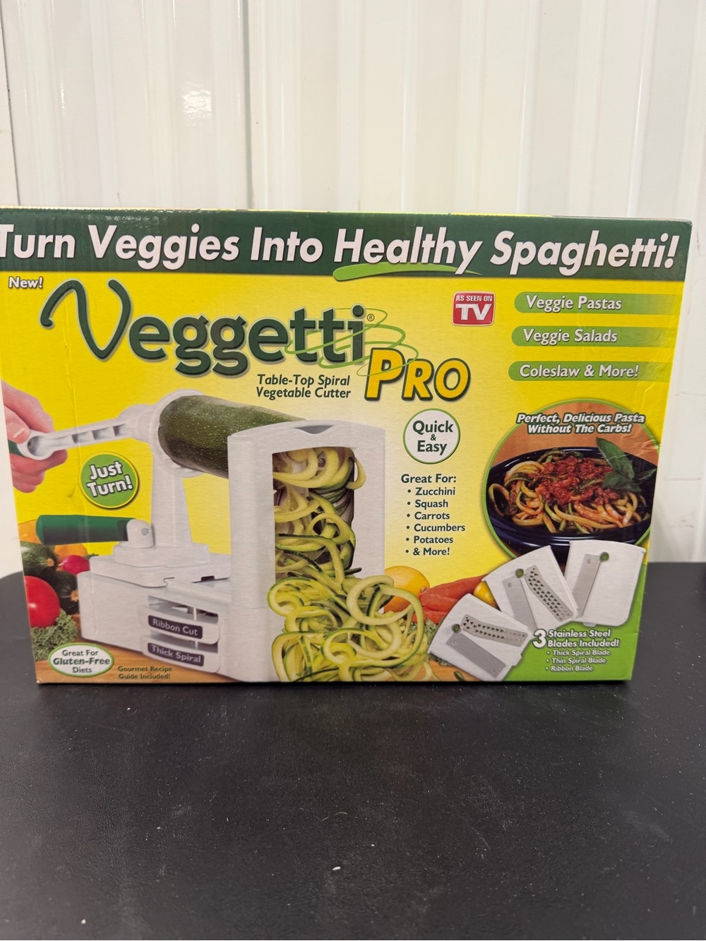 Brand New Veggetti Pro Table-Top Spiral Vegetable Cutter